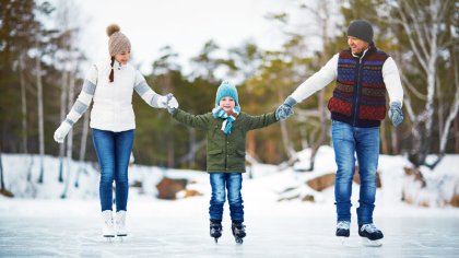 3 people skating